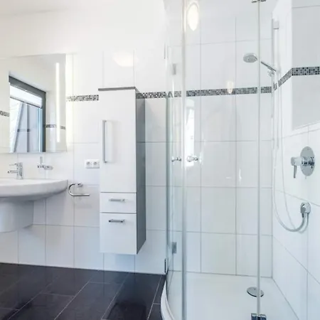 Kaufmannshof App 2 *